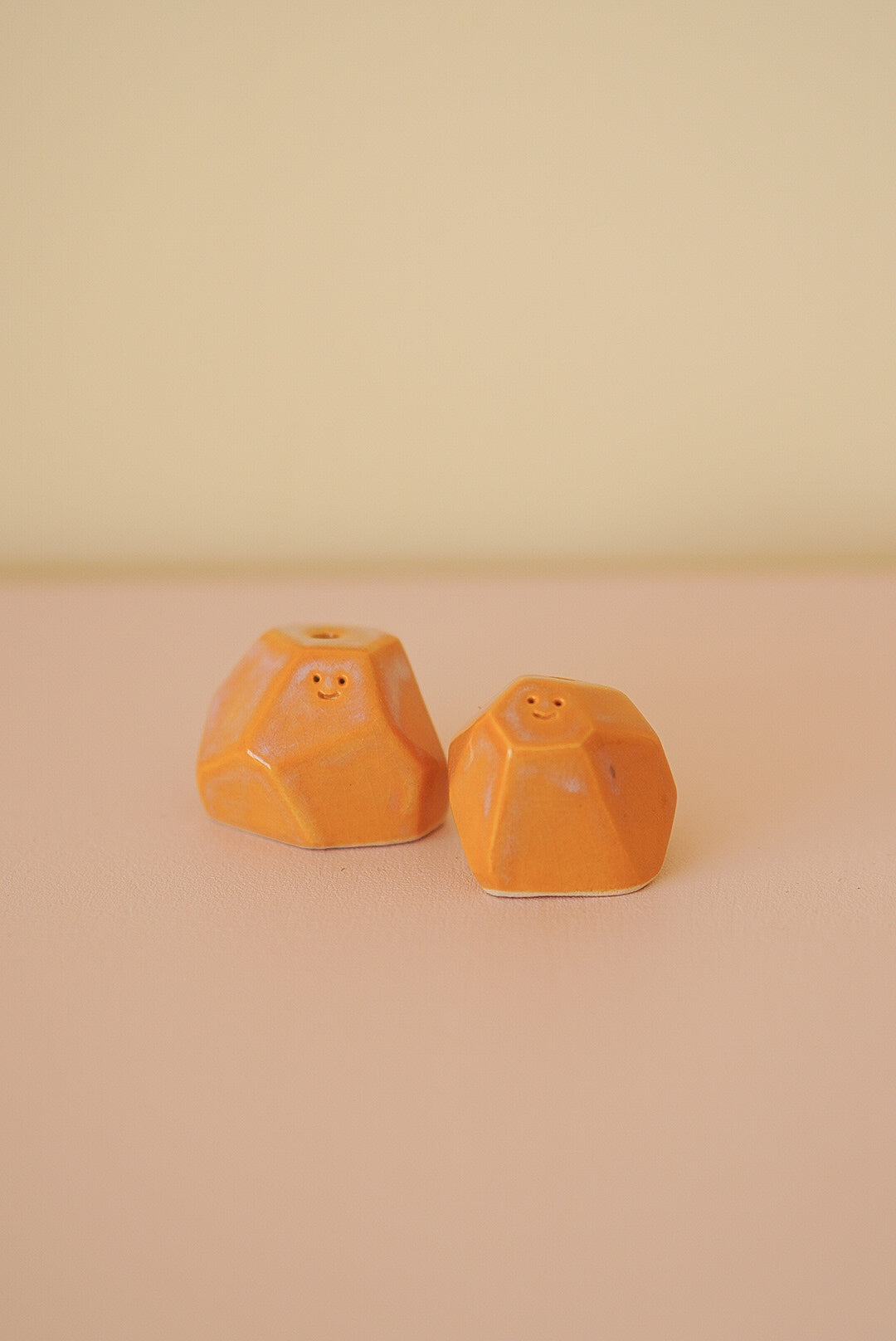 Lumi Räucherstäbchenhalter - canyon yellow