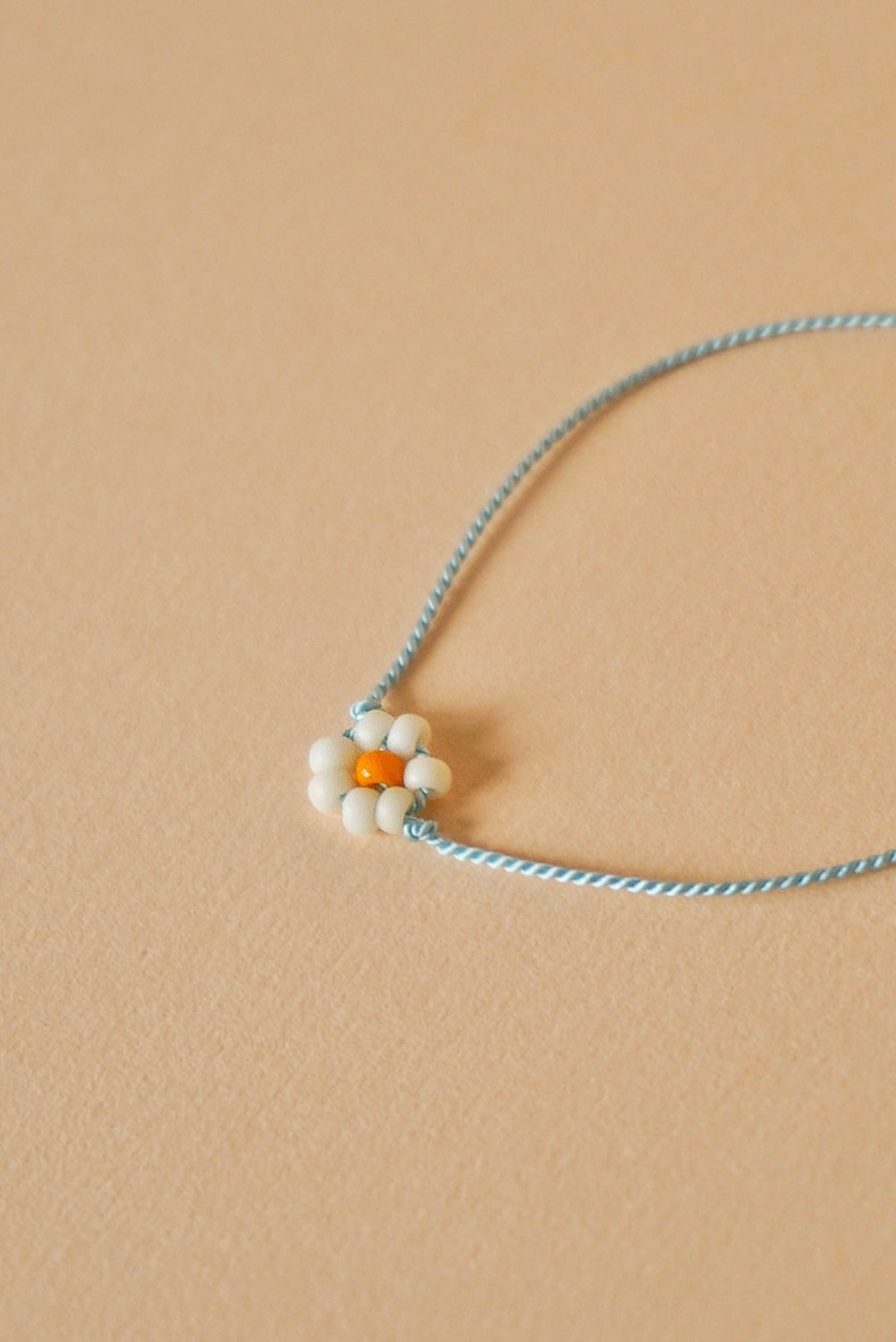 Tiny Flower Armband - daisy & aqua blue (B-Ware)