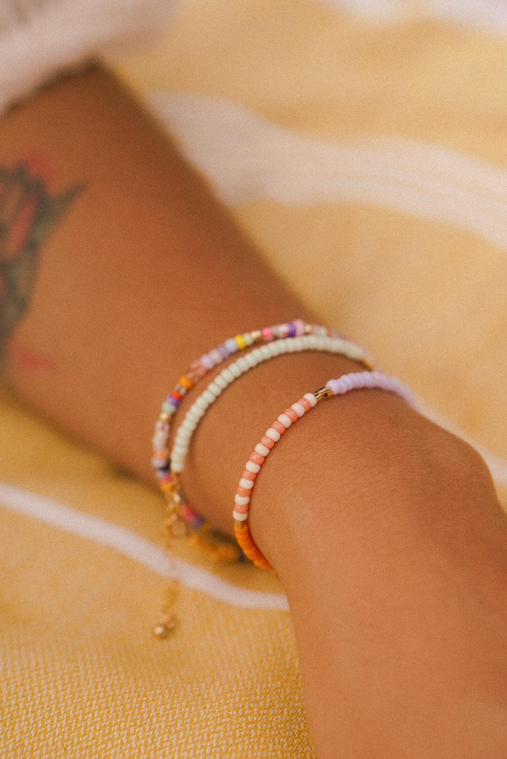 Perlenarmband LENTE - mango - strawberry cream - lilac