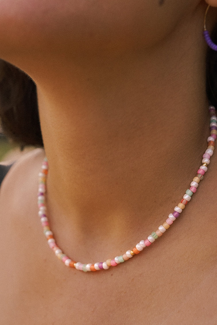 LULA fruit cocktail - short necklace made of glass beads