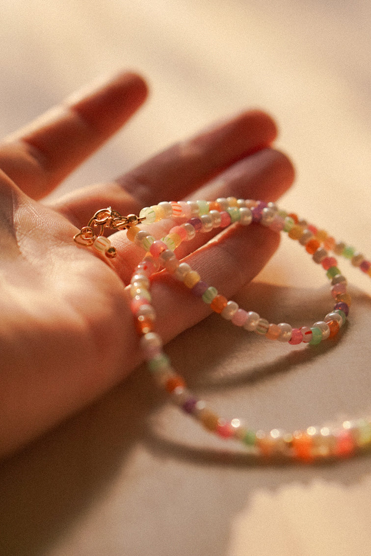 LULA fruit cocktail - short necklace made of glass beads