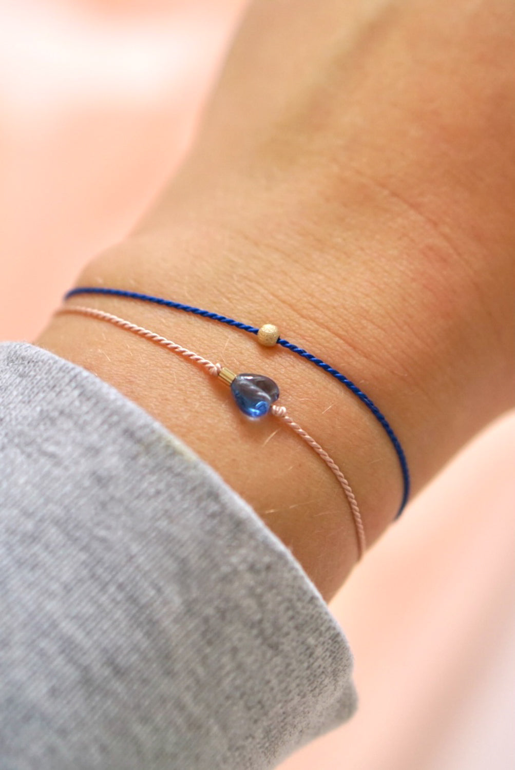 STELLAR - blue Galaxy heart - zartes Armband aus Seide